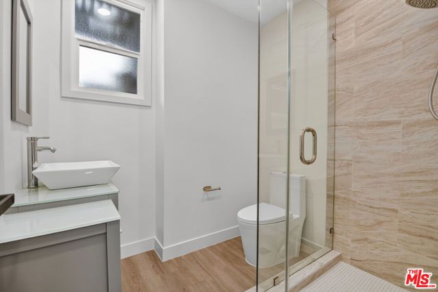 136 S Edgemont Street, Los Angeles, CA 90004