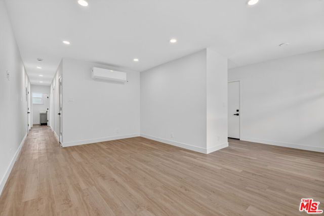 136 S Edgemont Street, Los Angeles, CA 90004