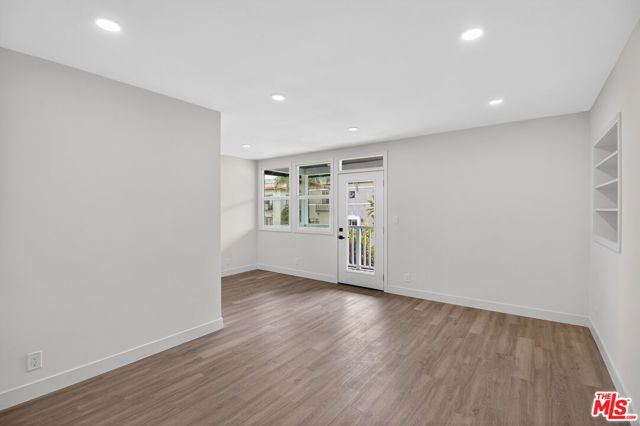 136 S Edgemont Street, Los Angeles, CA 90004