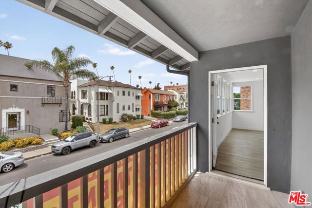 136 S Edgemont Street, Los Angeles, CA 90004