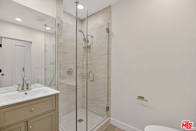 136 S Edgemont Street, Los Angeles, CA 90004