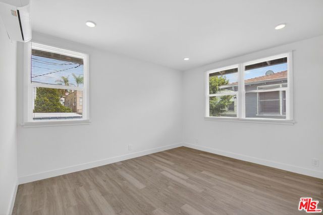 136 S Edgemont Street, Los Angeles, CA 90004