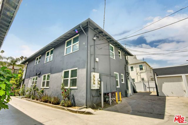 136 S Edgemont Street, Los Angeles, CA 90004