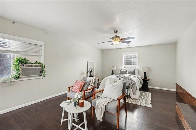 2900 E RED BRIDGE Road, Kansas City, MO 64137