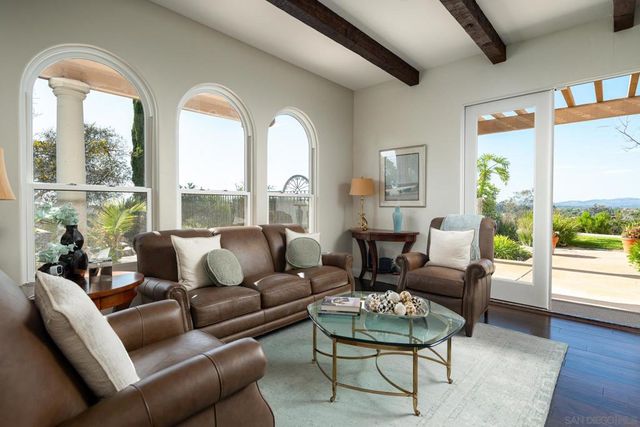 14858 Las Mananas, Rancho Santa Fe, CA 92067