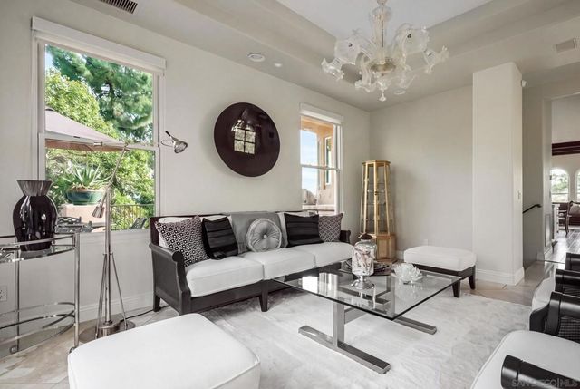 14858 Las Mananas, Rancho Santa Fe, CA 92067
