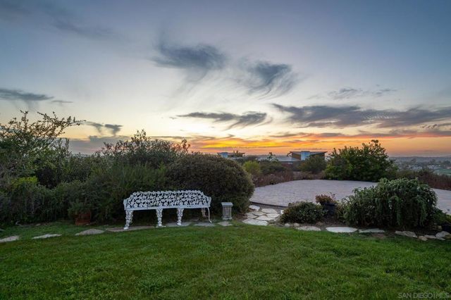 14858 Las Mananas, Rancho Santa Fe, CA 92067