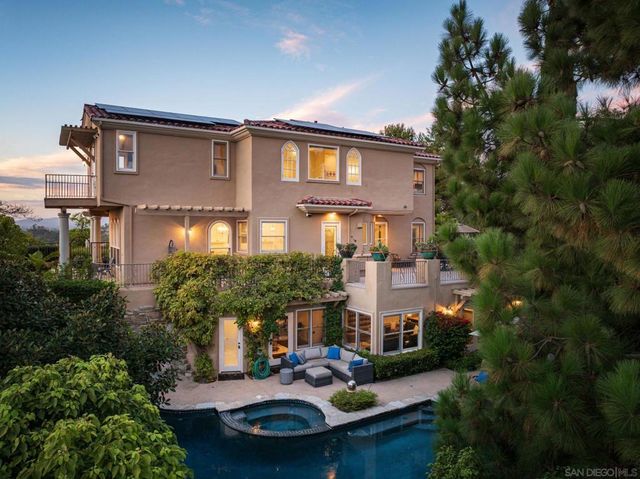 14858 Las Mananas, Rancho Santa Fe, CA 92067