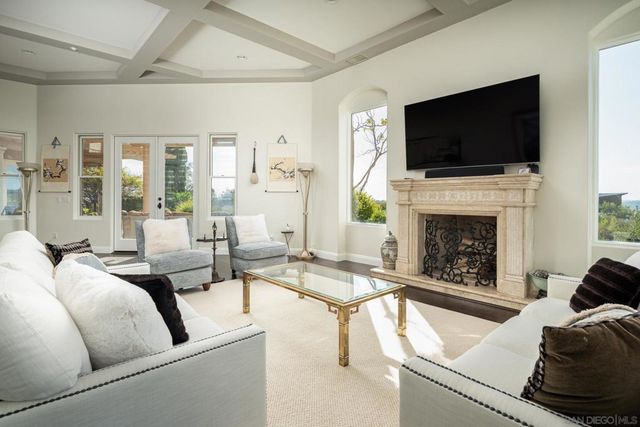 14858 Las Mananas, Rancho Santa Fe, CA 92067