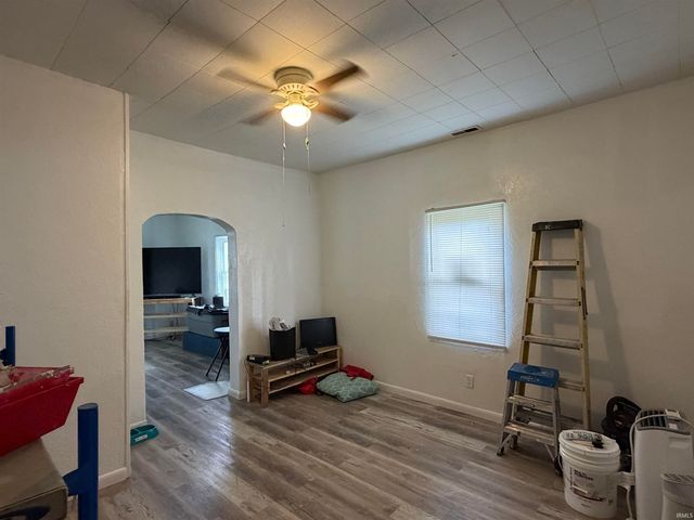 1613 W 1st Street, Marion, IN 46952