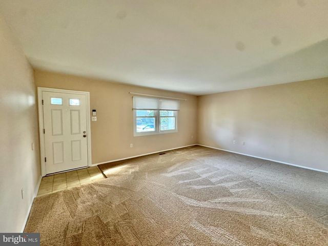 15758 POINTER RIDGE DR, Bowie, MD 20716