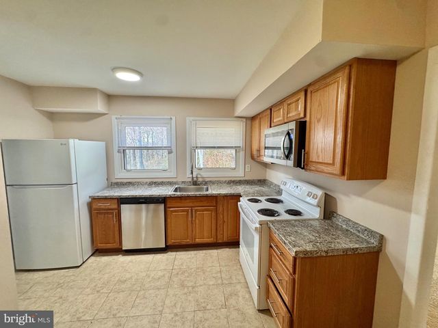 15758 POINTER RIDGE DR, Bowie, MD 20716