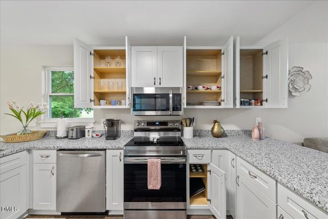 795 Lakeside Avenue, Burlington, NC 27217