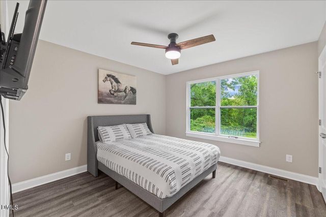 795 Lakeside Avenue, Burlington, NC 27217