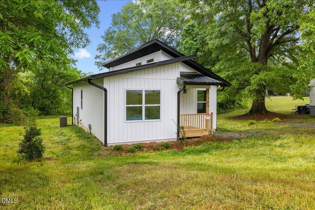 795 Lakeside Avenue, Burlington, NC 27217