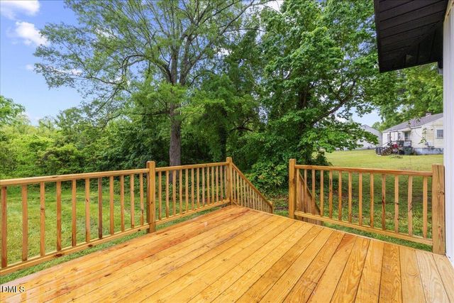 795 Lakeside Avenue, Burlington, NC 27217
