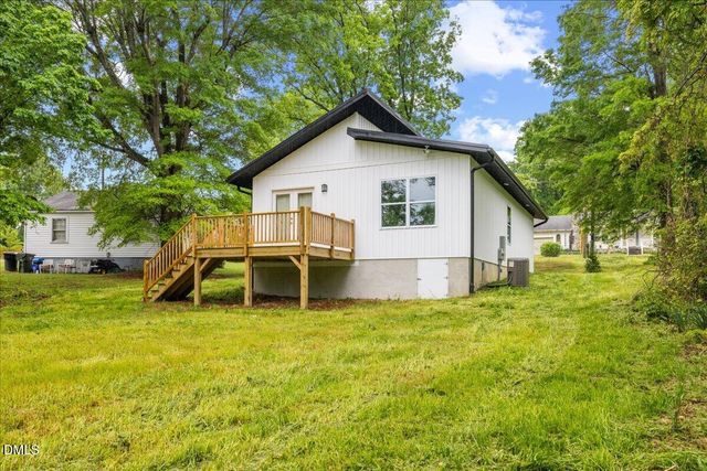 795 Lakeside Avenue, Burlington, NC 27217