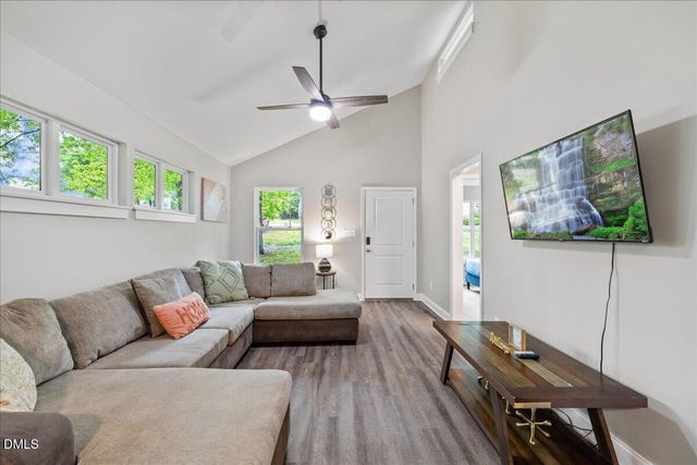 795 Lakeside Avenue, Burlington, NC 27217