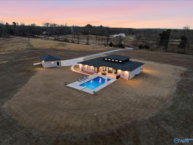 22295 Alabama Highway 33, Moulton, AL 35650