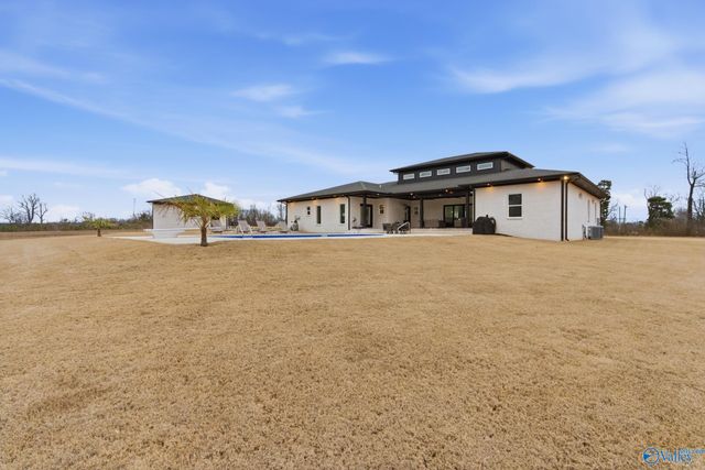 22295 Alabama Highway 33, Moulton, AL 35650