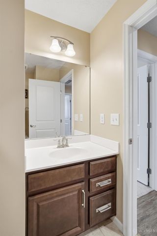 4001 Ivy Wood Drive, Batavia Twp, OH 45102