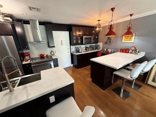 3212 NE 12th Street 303, Pompano Beach, FL 33062