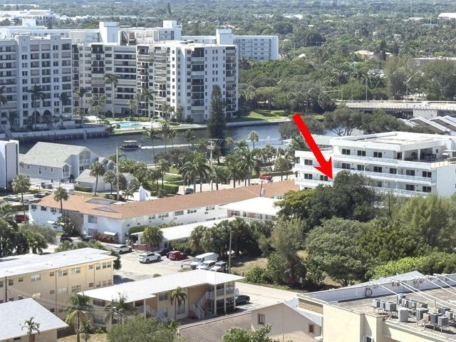 3212 NE 12th Street 303, Pompano Beach, FL 33062