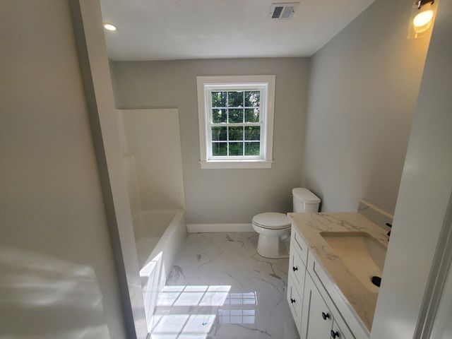 196 Arthur St, Brockton, MA 02302
