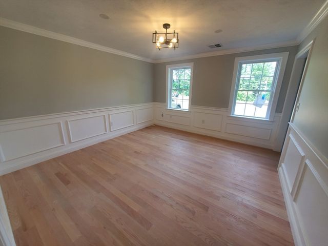 196 Arthur St, Brockton, MA 02302