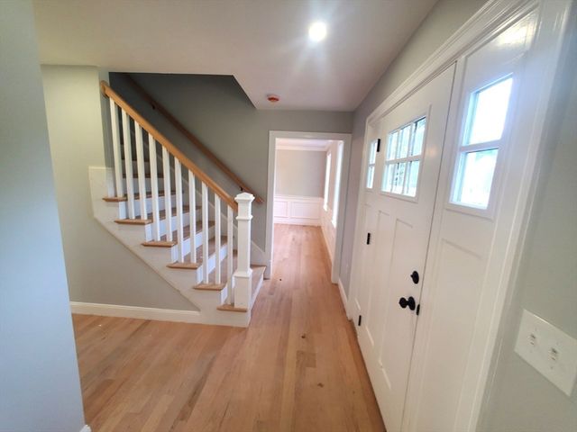 196 Arthur St, Brockton, MA 02302