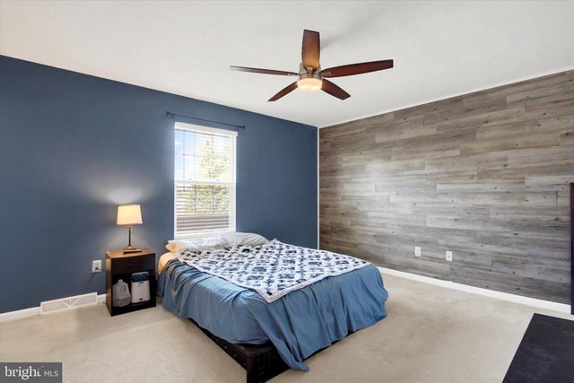 239 RACE HORSE RD, Hanover, PA 17331