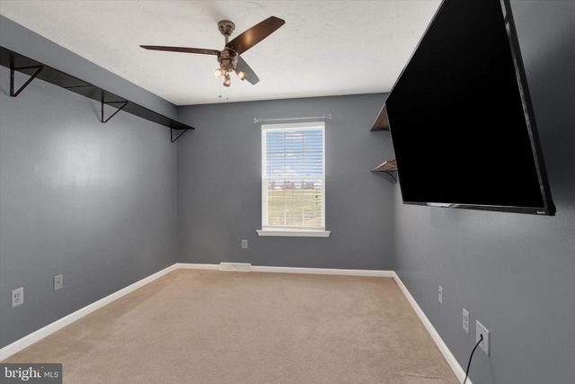 239 RACE HORSE RD, Hanover, PA 17331