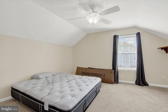239 RACE HORSE RD, Hanover, PA 17331