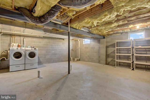 239 RACE HORSE RD, Hanover, PA 17331