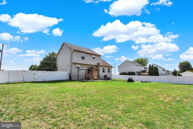 239 RACE HORSE RD, Hanover, PA 17331