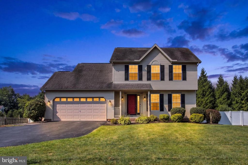 239 RACE HORSE RD, Hanover, PA 17331