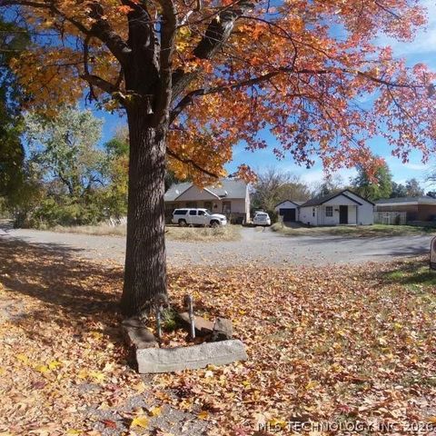 1708 N Maplewood Avenue, Tulsa, OK 74115