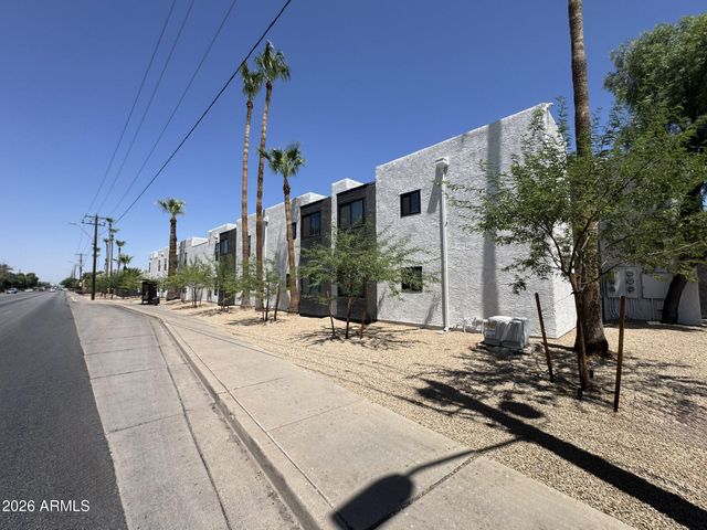 3738 E MCDOWELL Road 107, Phoenix, AZ 85008