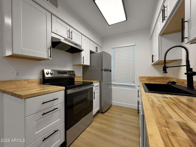 3738 E MCDOWELL Road 107, Phoenix, AZ 85008