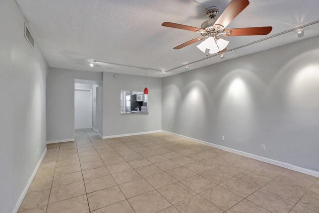 4025 N Federal Highway 212a, Oakland Park, FL 33308