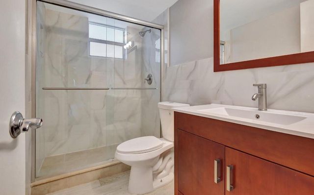 4025 N Federal Highway 212a, Oakland Park, FL 33308