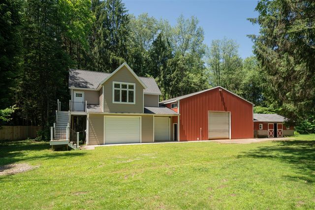 34268 County Road 653, Paw Paw, MI 49079