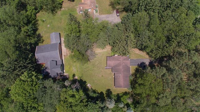34268 County Road 653, Paw Paw, MI 49079