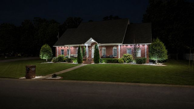 106 Finch Ln, Shelbyville, TN 37160