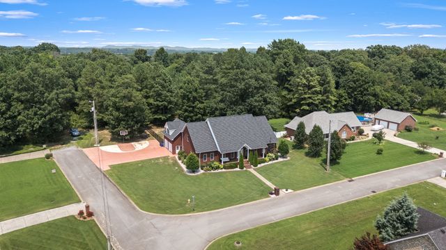106 Finch Ln, Shelbyville, TN 37160