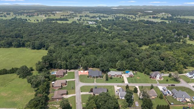 106 Finch Ln, Shelbyville, TN 37160