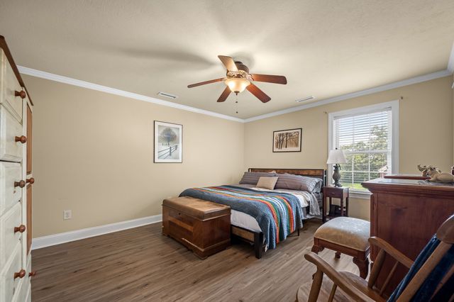 106 Finch Ln, Shelbyville, TN 37160