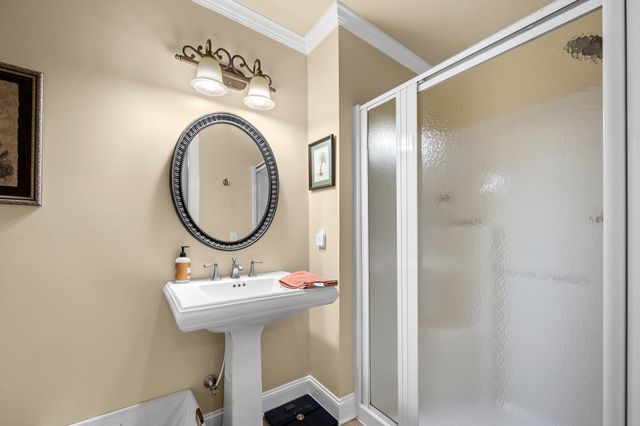 106 Finch Ln, Shelbyville, TN 37160