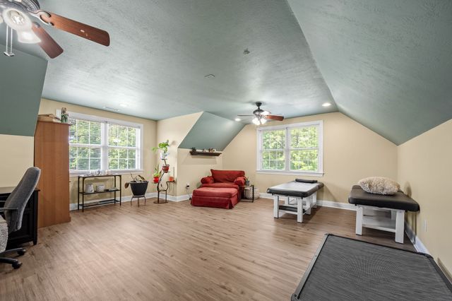 106 Finch Ln, Shelbyville, TN 37160