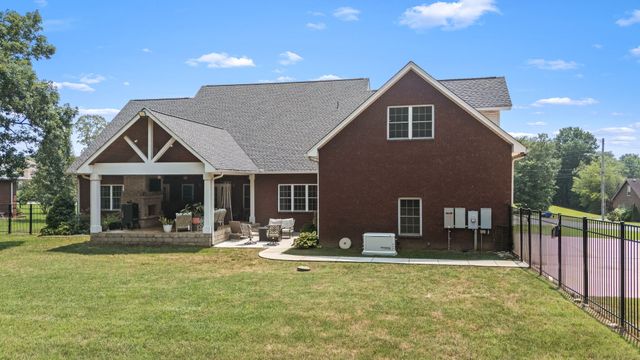 106 Finch Ln, Shelbyville, TN 37160